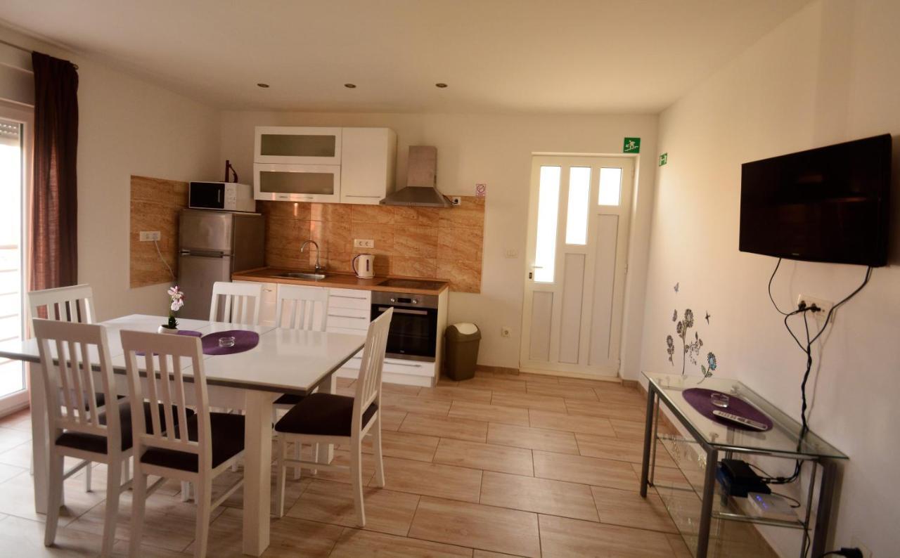 Kala And Tina Apartments Podstrana Dış mekan fotoğraf